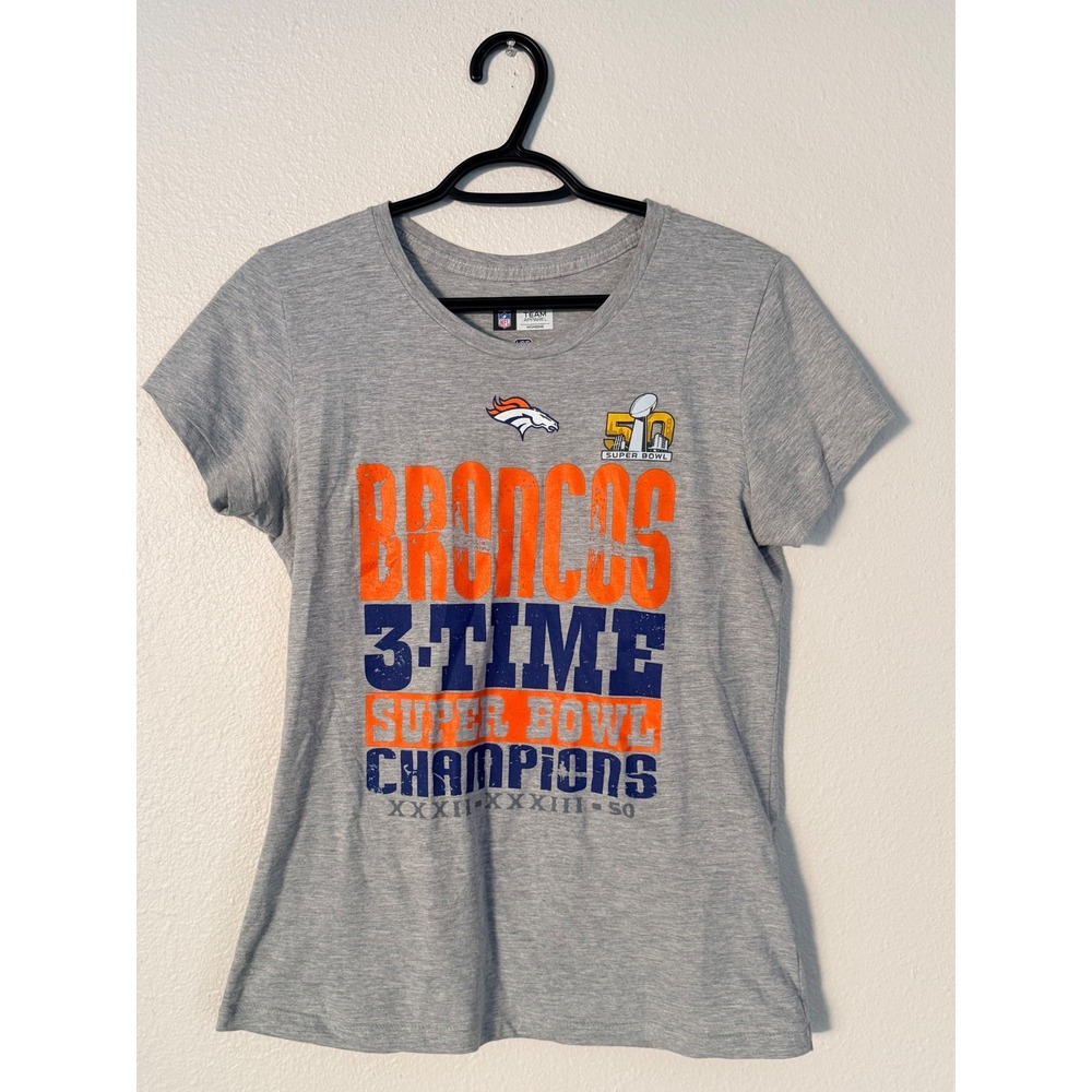 NFL Team Apparel Denver Broncos 3-Time Super Bowl Champions Gray T-Shirt Large